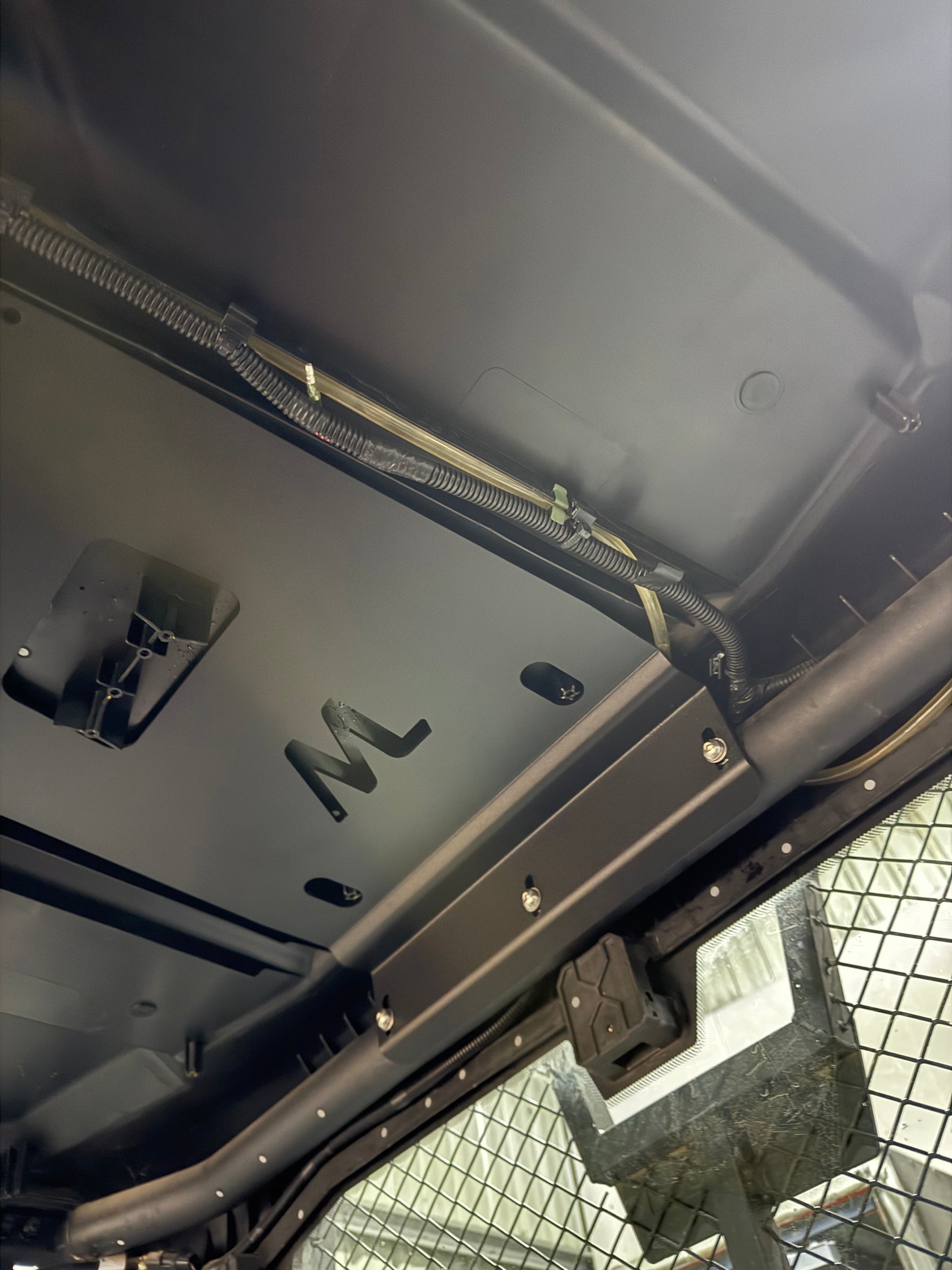 CANAM DEFENDER HD10/HD11 - Spotlight Roof Plate